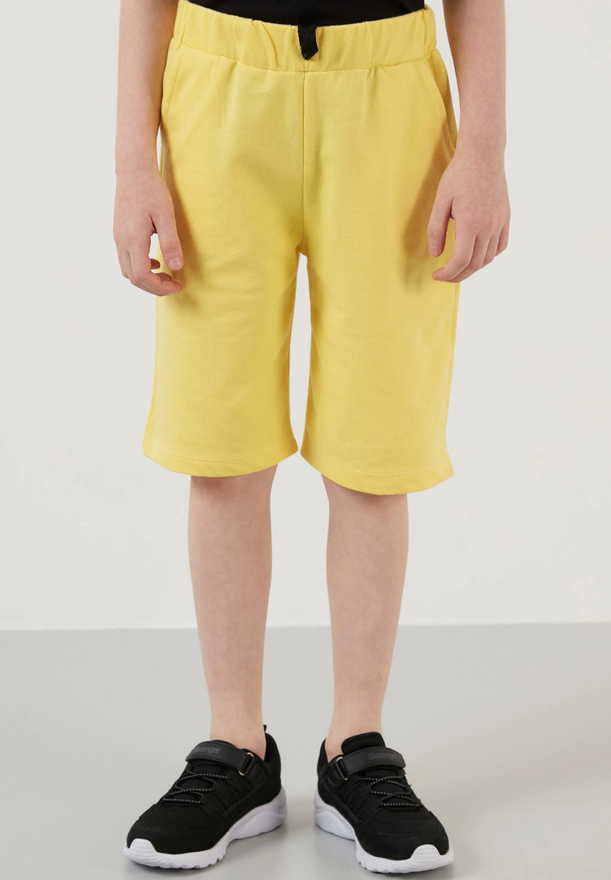 LELA Regular Fit Shorts And T-Shirt - Shorts - Black - Afbeelding 5